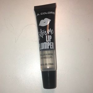 L.A Colors Extreme lip plumper !